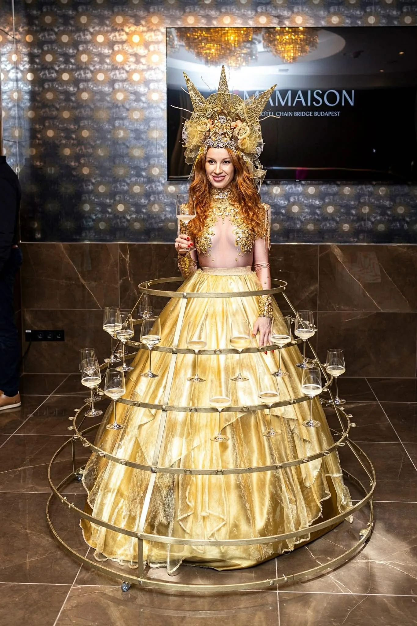 Champagne Girl – produkciófotó 1